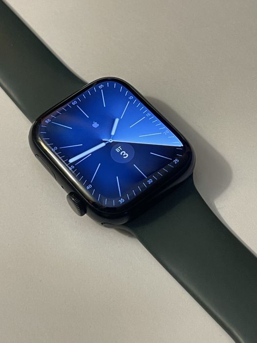 Apple Watch Series 8 45мм GPS