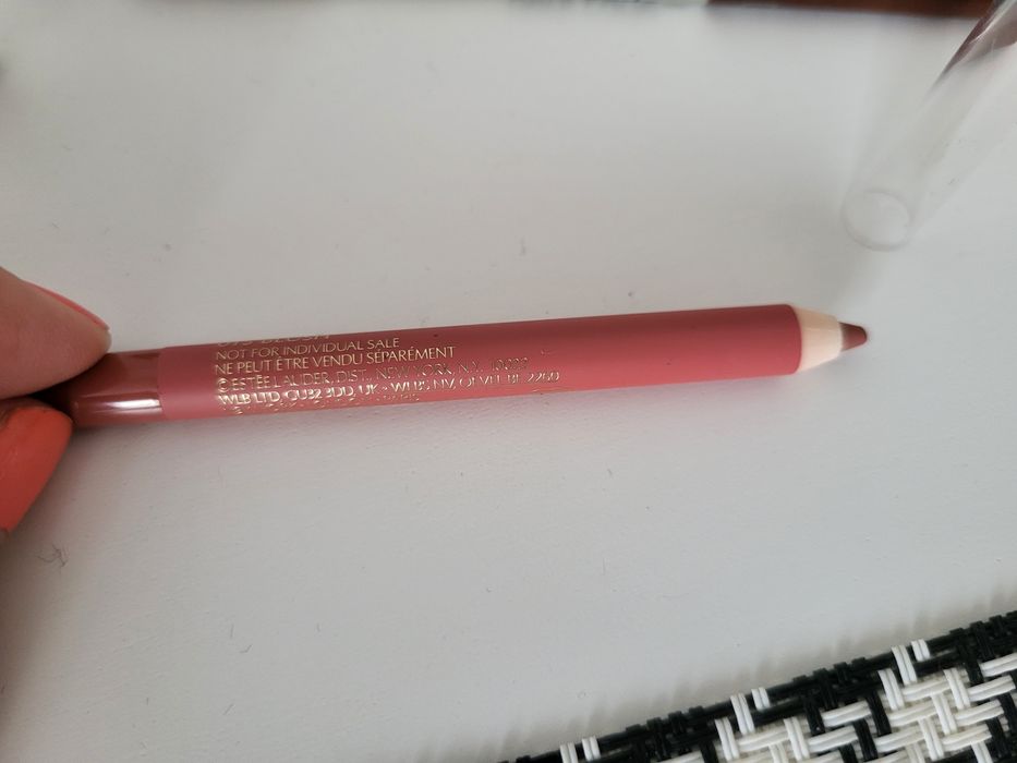 Nowa kredka do ust Estee Lauder