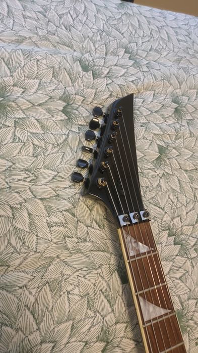 Guitarra elétrica