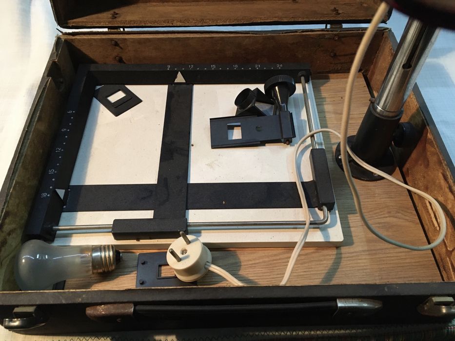 Ampliador para revelação fotografica