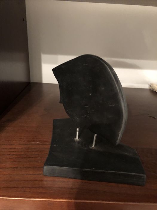 Estatua do Mikey em lousa /xisto /ardosia