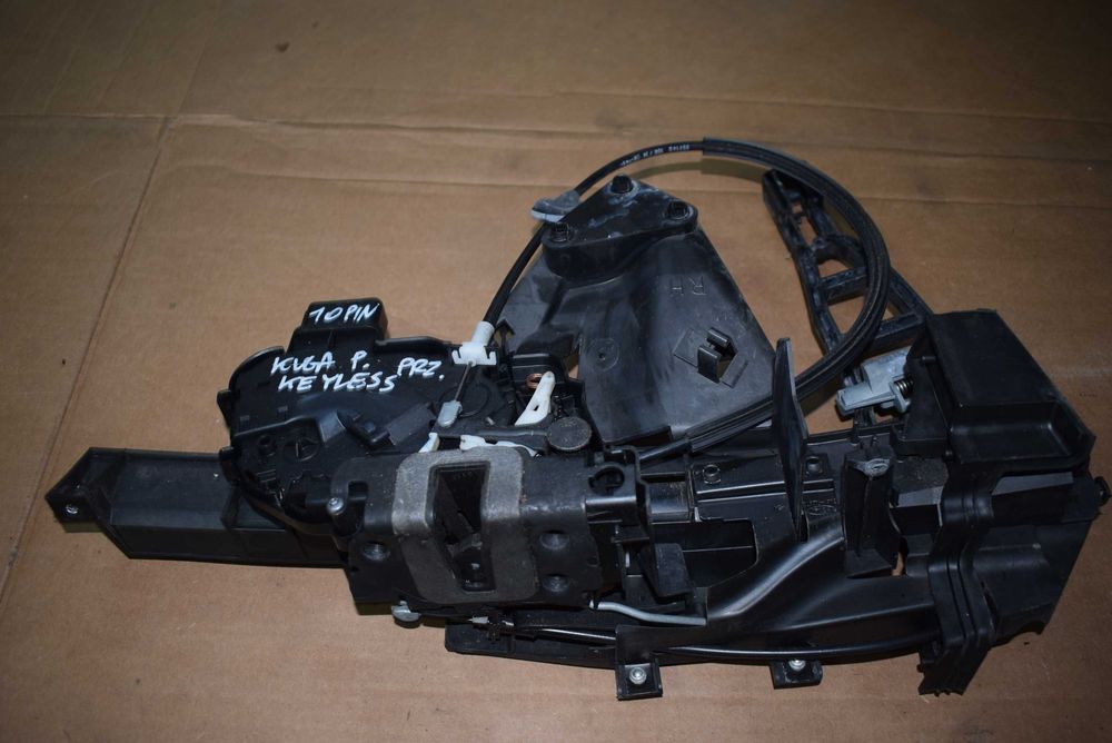 Centralny zamek Ford Kuga mk1 wersja bezkluczykowa KEYLESS