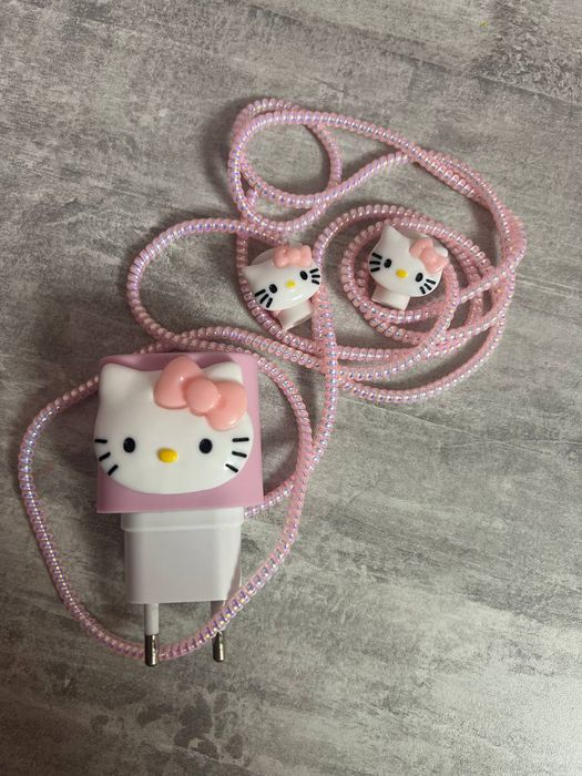 Чехол на зарядное Hello Kitty для apple iphone