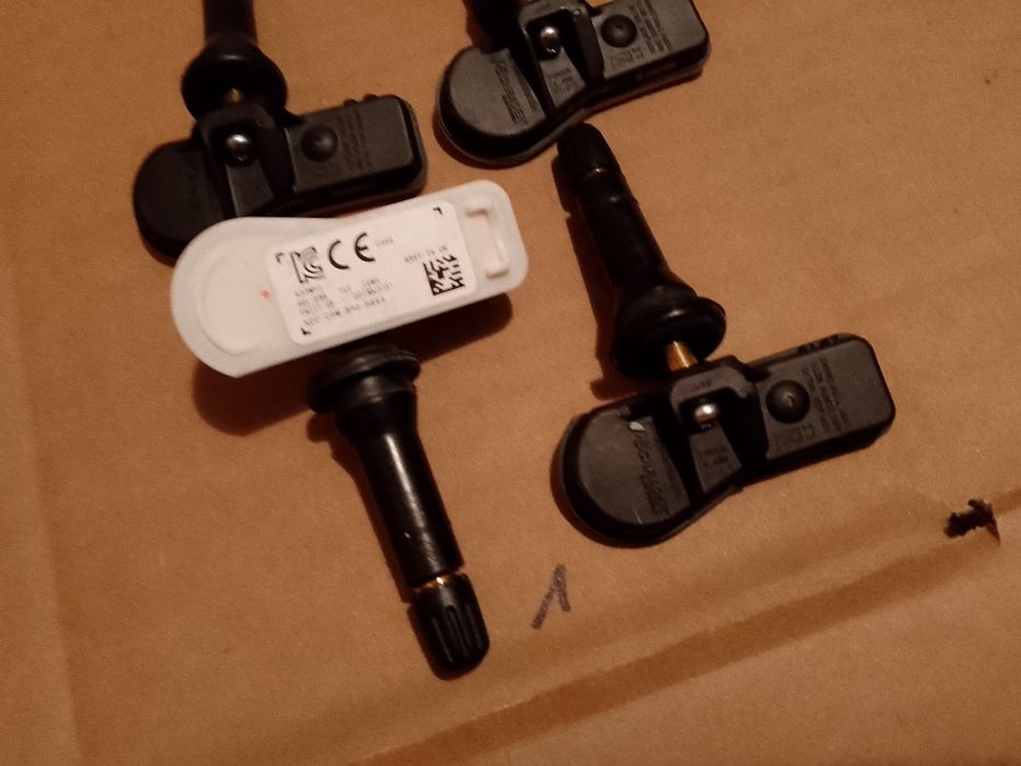 Czujniki ciśnienia Peugeot 208 tpms
