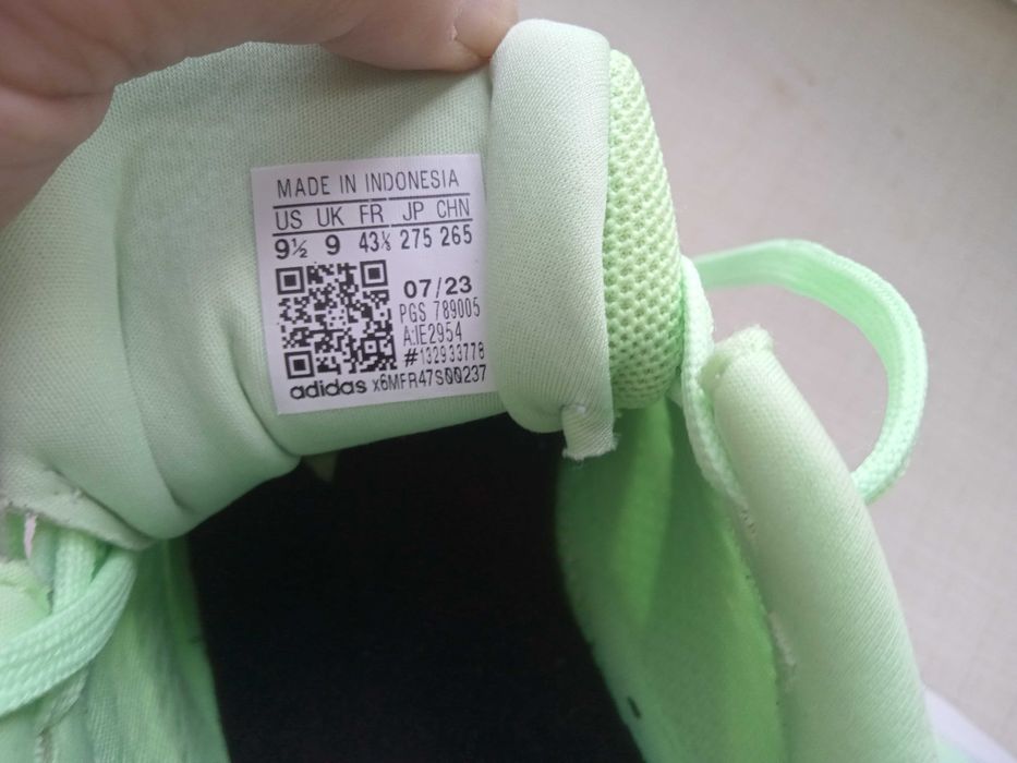 Buty Adidas Questar 2 r 43 1/3