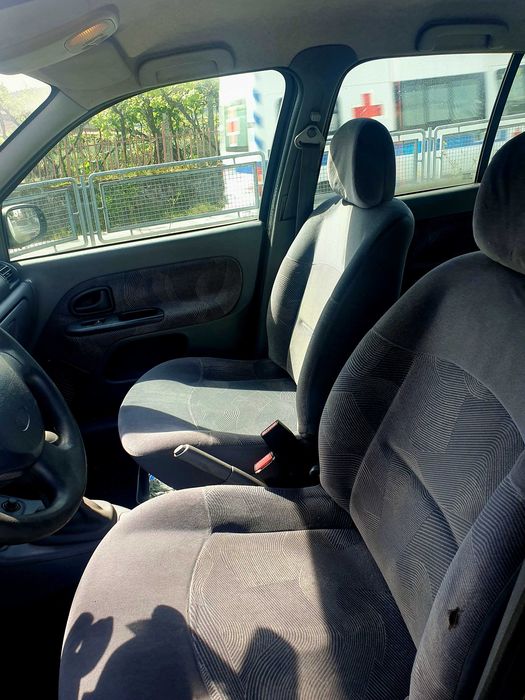 Renault clio 1.2 Ano 2000/12.  280 mil quilómetros