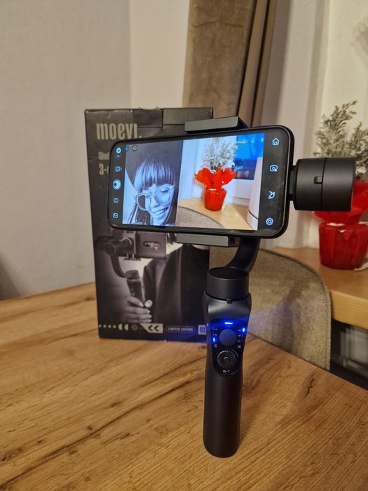 Gimbal 3-osowy moevi Bluetooth