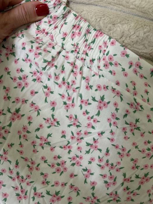 Легенька спідниця