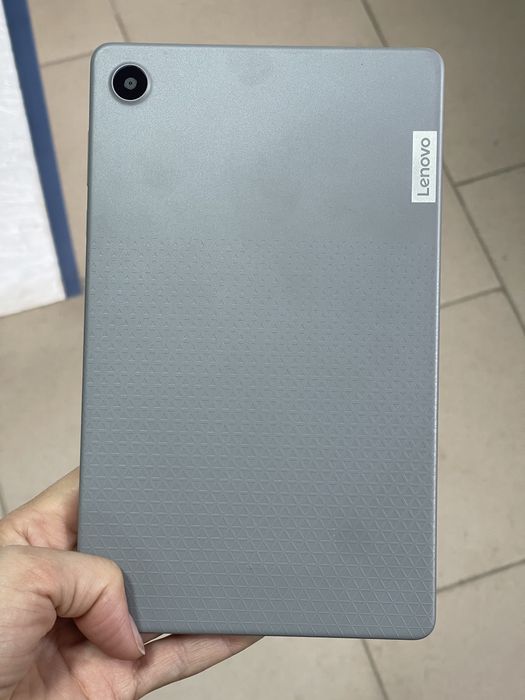 Планшет Lenovo Tab M8 (4rd Gen) TB300FU 3/32GB