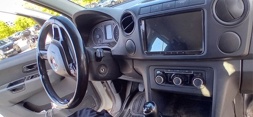 VW Amarok 2.0 TDI 4Motion (2015) – 3 Lugares – Nunca fez TT – Full Extras