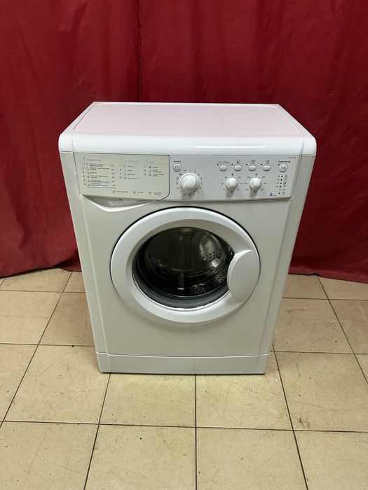 Стиральная машина Indesit IWSC 4105
