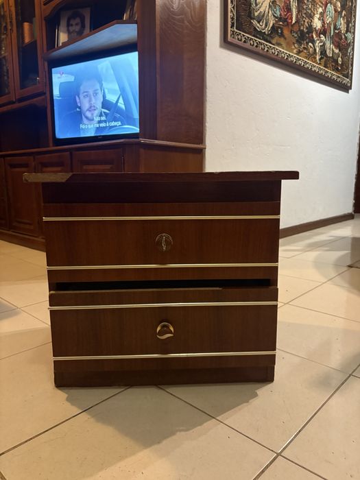 Mesa de cabeceira