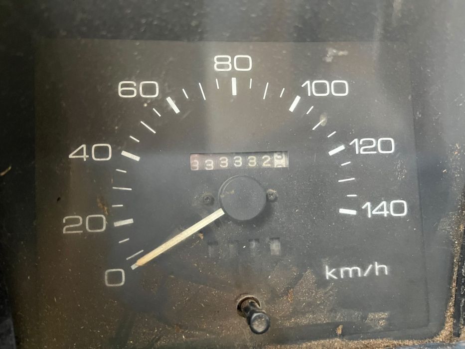 Carrinha Isuzu NKR