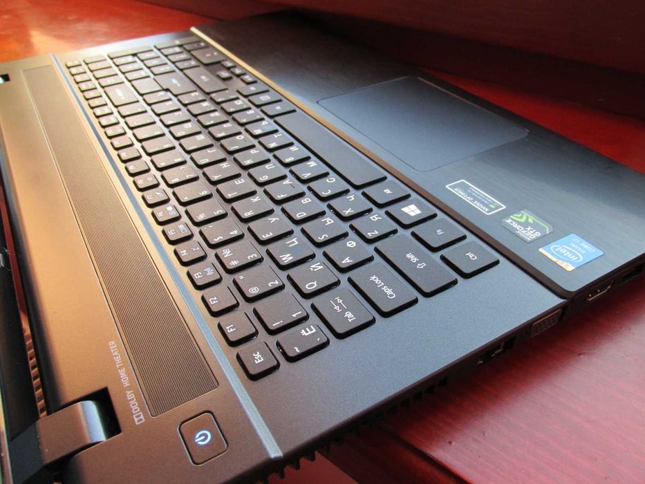ІГРОВИЙ Великий 17.3"/+i7-8 ядр 3.4GHz+GTX 4Gb 128bit nVidia Geforce+16Gb, Ноутбук