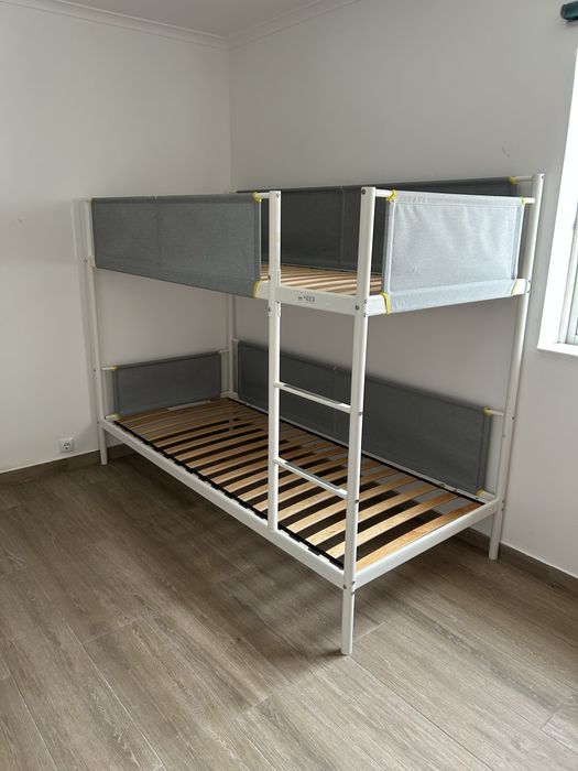 Beliche do IKEA em excelente estado