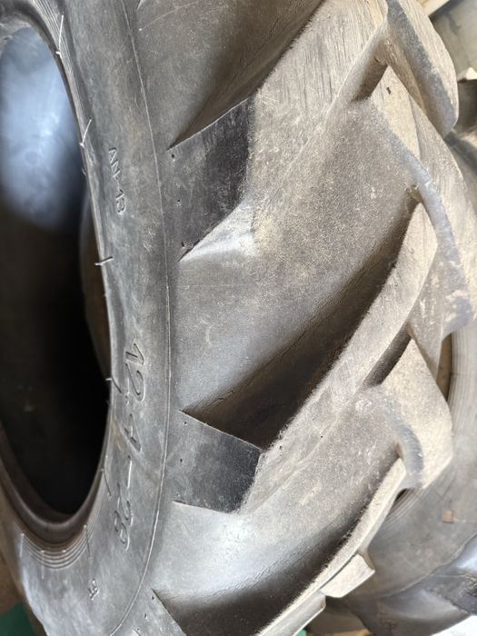 Opony opona c 330 12.4-28