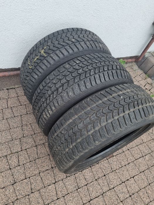 Dębica Frigo HP2 215 55 R17 opony zimowe
