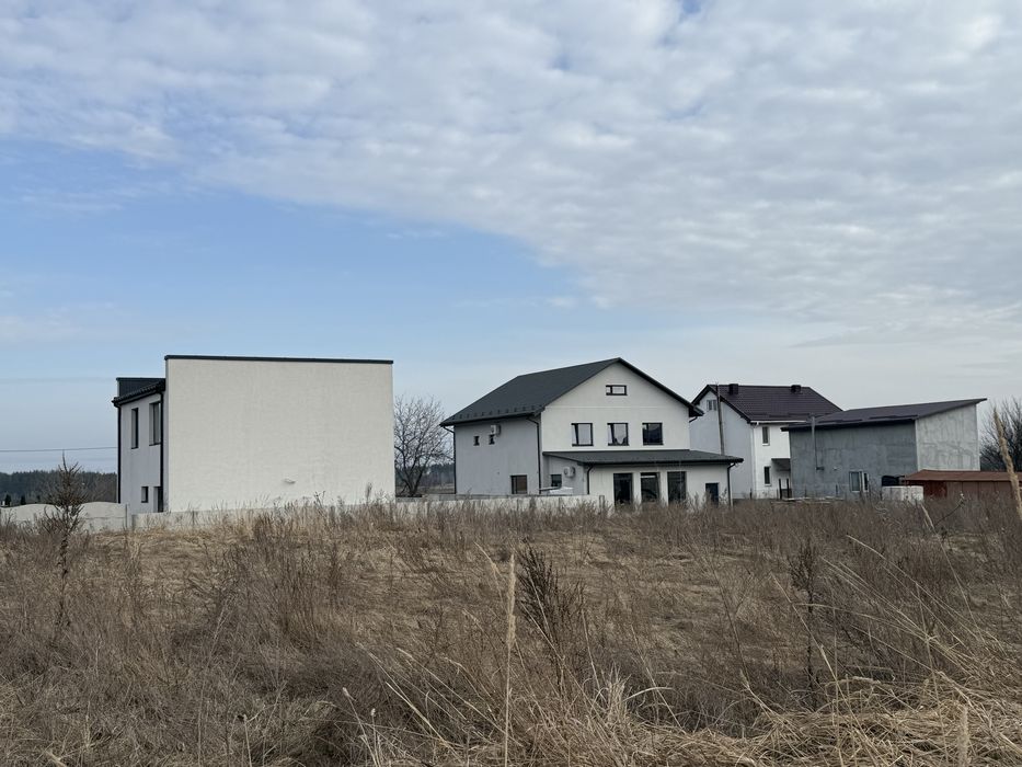 Продам ділянку для будівництва житлового будинку