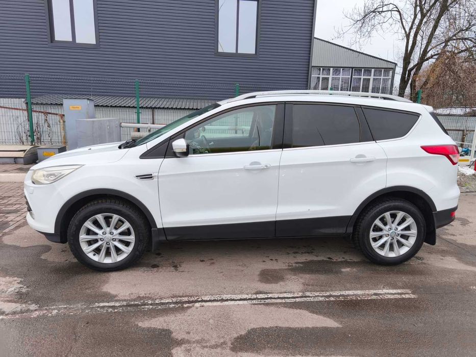 Продам авто Ford Kuga 2015 року!