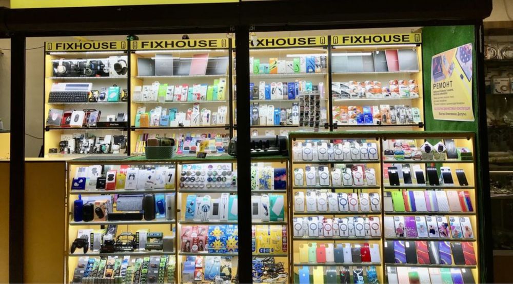 Витрины, витрина торговая, роллеты защитные, мобильные аксессуары