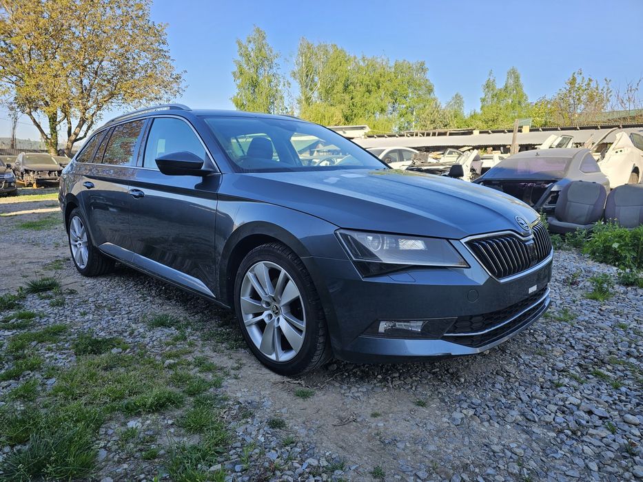 Запчасти Разборка Двери Двигун Skoda Superb 3 2017 B8 Kombi DFG LF7Y