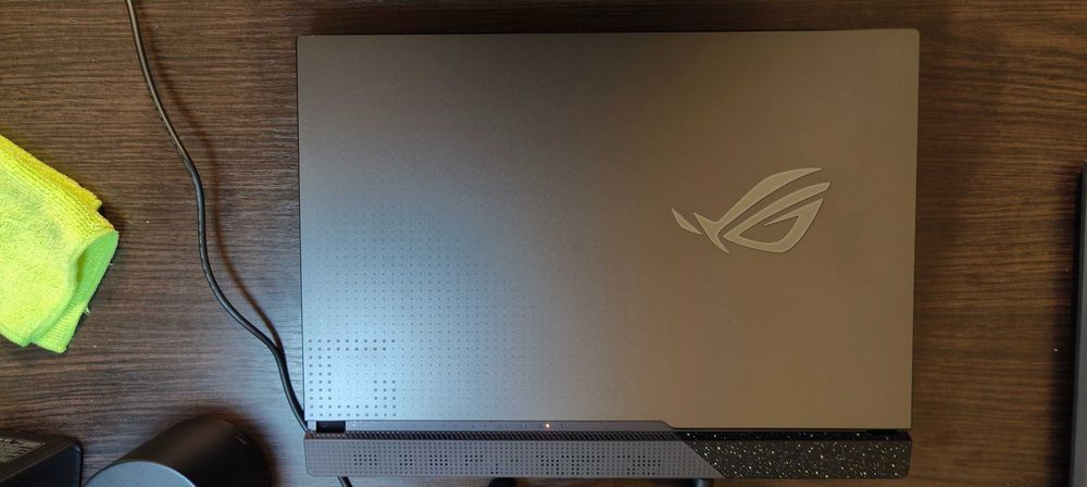 ASUS ROG Strix G15 Ryzen 7 6800H 16GB DDR5 512GB SSD GeForce RTX 3050