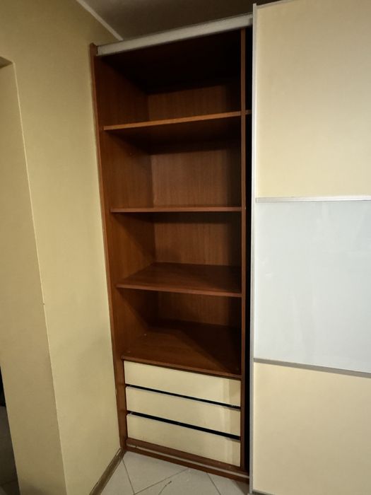 Duza rozsuwana szafa