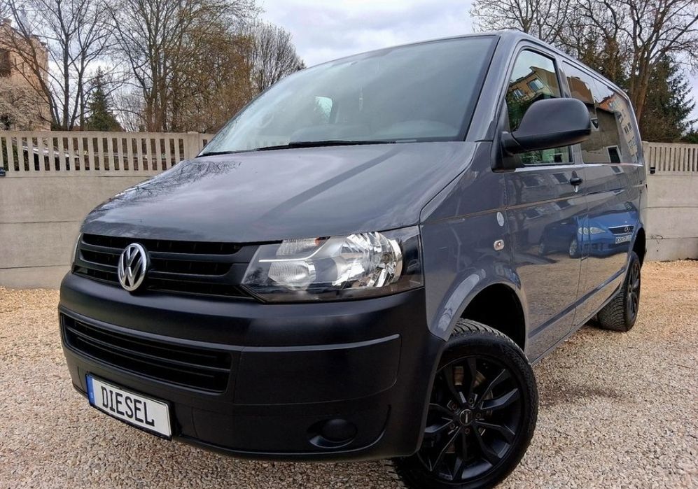 Продам Volkswagen T5 2.5 TDI 4X4