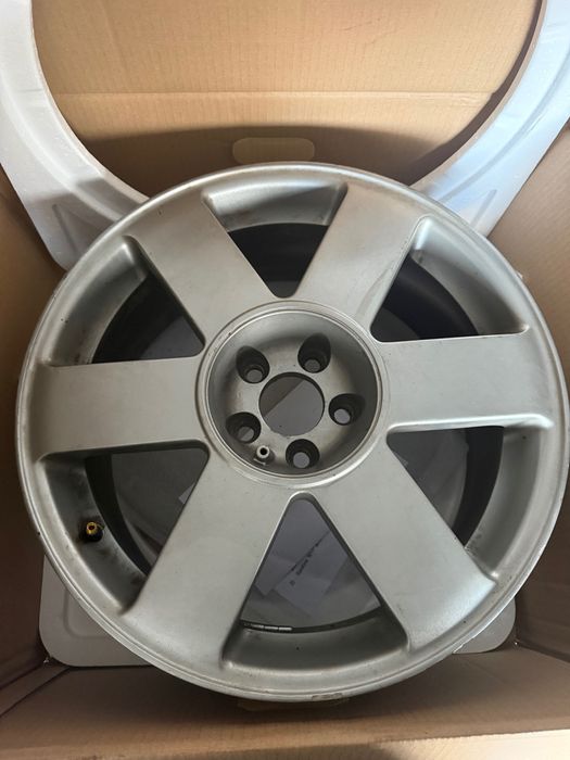 4 Jantes 17 AudiTT 5x100