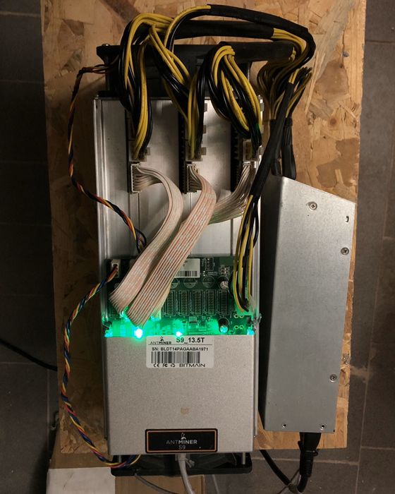 Продам Asic S9