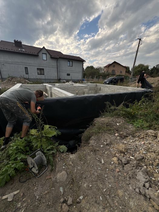 Будинок, особняк, котедж.