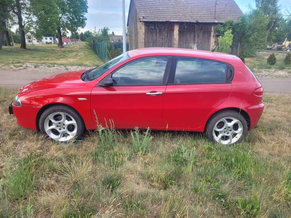 Alfa romeo 147 1.6 benzyna