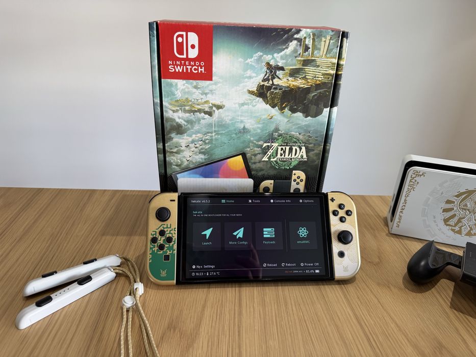 Nintendo Switch OLED Zelda TOTK + Modchip + microSD 512GB + Bolsa