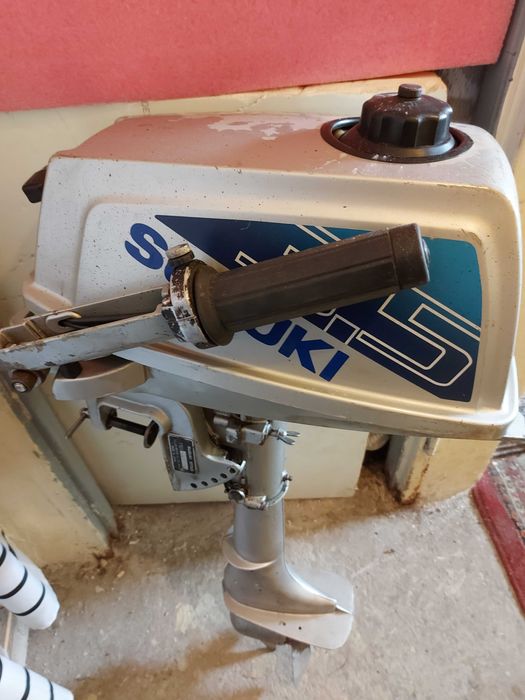 Sprzedam silnik zaburtowy SUZUKI  3,5 km 2suw