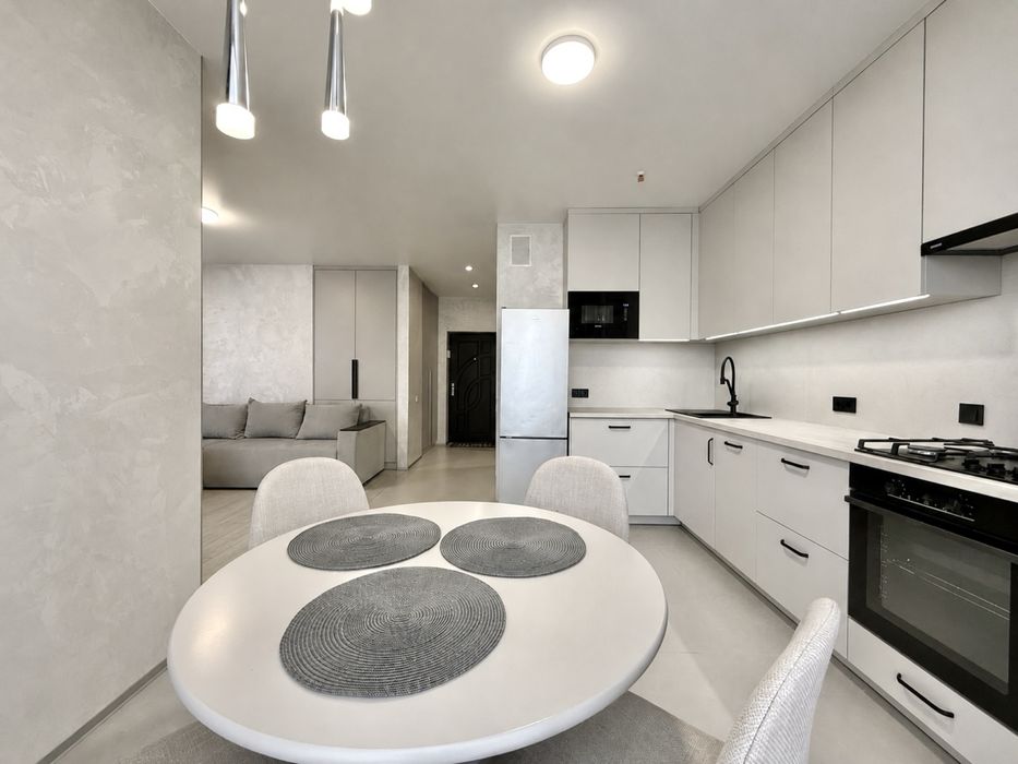 Продам квартиру  від власника ЖК Crystal avenue , Крістал авеню