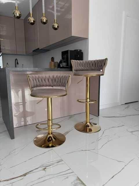 Nowe 2 hokery barowe w stylu glamour – elegancja, komfort do wnętrza