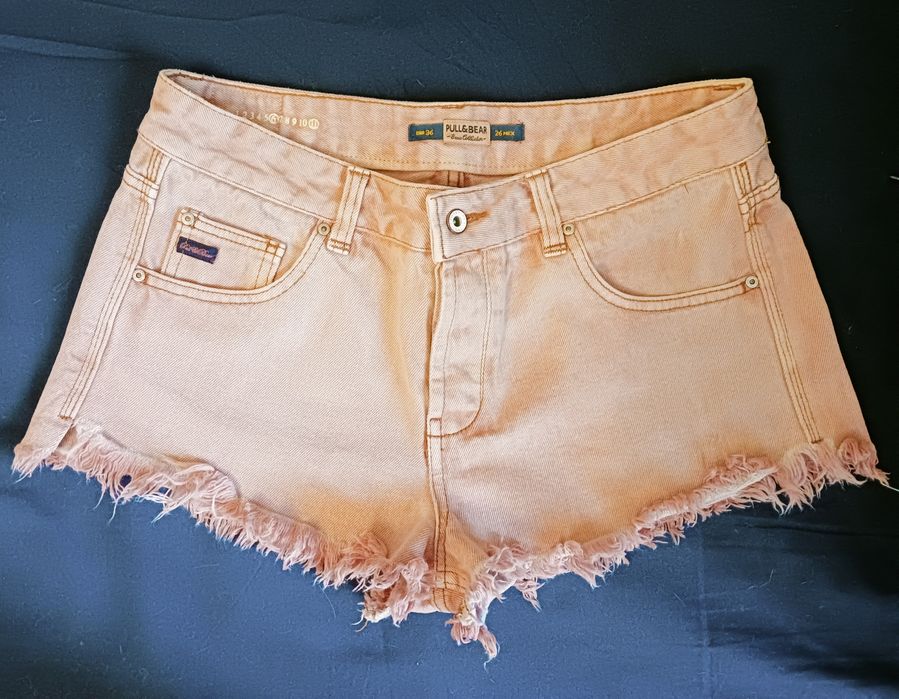 Продаю оригинальные шорты Levi's
