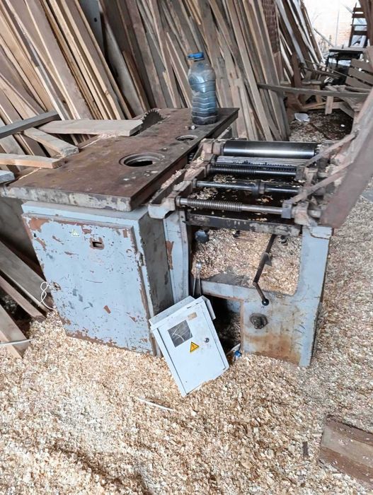 Продам деревообробні верстати.