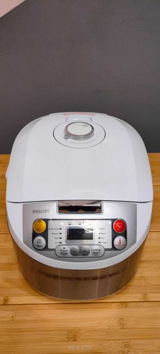 Multicooker Philips HD3037, 5w1 do gotowania, pieczenia, jak nowy