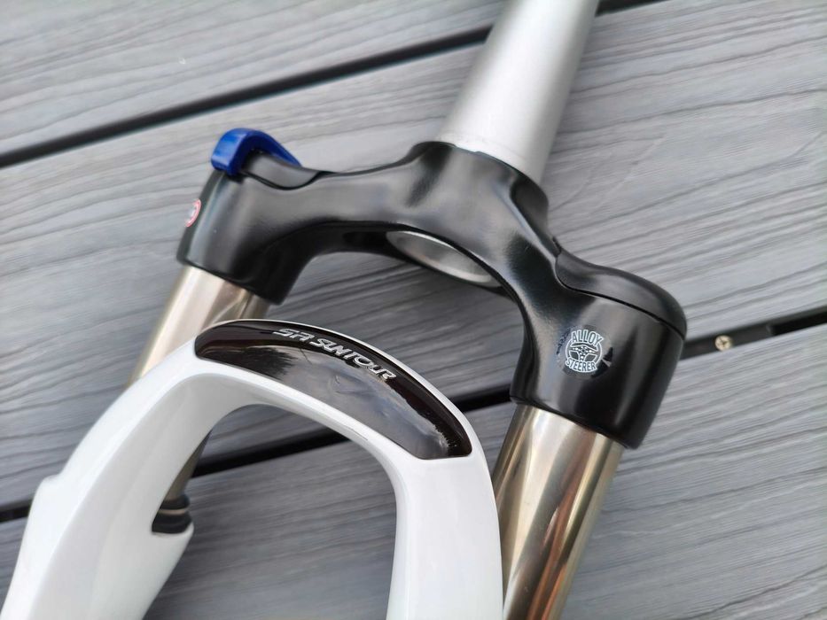 Amortyzator powietrzny z blokadą - Sr Suntour NCX AIR Trekking Lockout