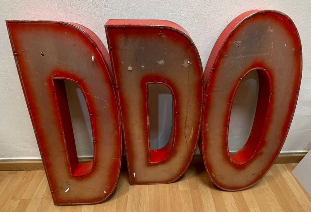 Letras antigas em metal 100X40 cm