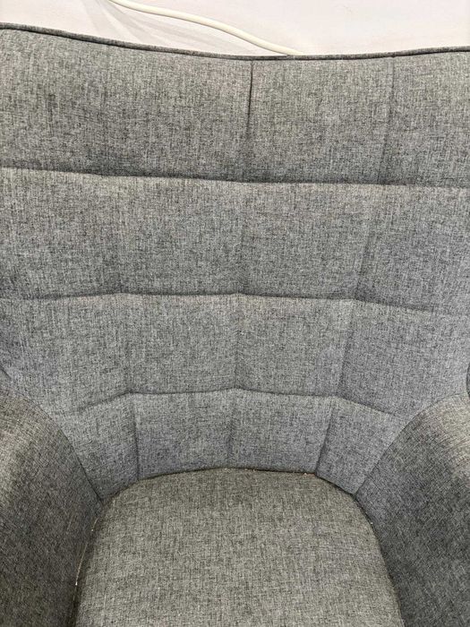 Poltrona / Cadeirão Cinza ULDUM (JYSK)