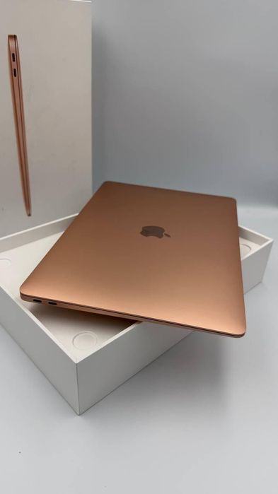 Ноутбук Apple MacBook Air 13 i3/8/256GB Gold (MWTL2) 2020