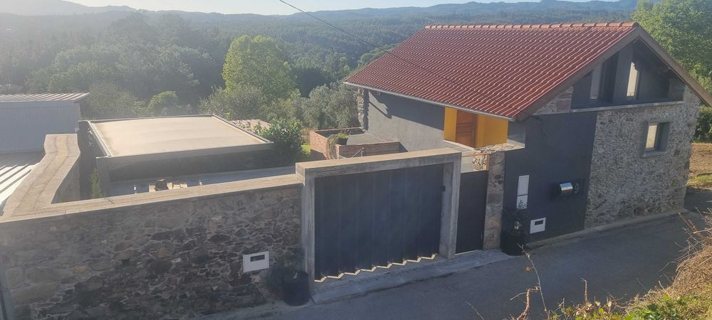 Moradia para arrendamento com piscina