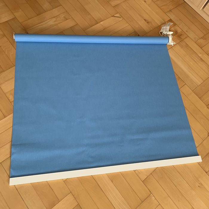 Nowa roleta okienna niebieska szerokość 99cm