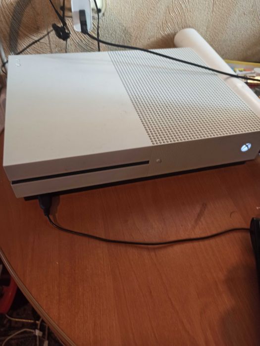 Xbox one s в 1тб