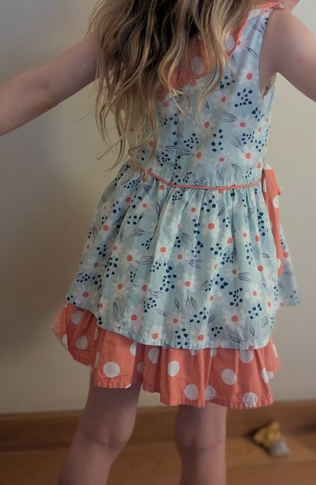 Vestido floral menina