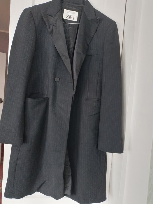 Подовжений жіночий піджак на підкладці