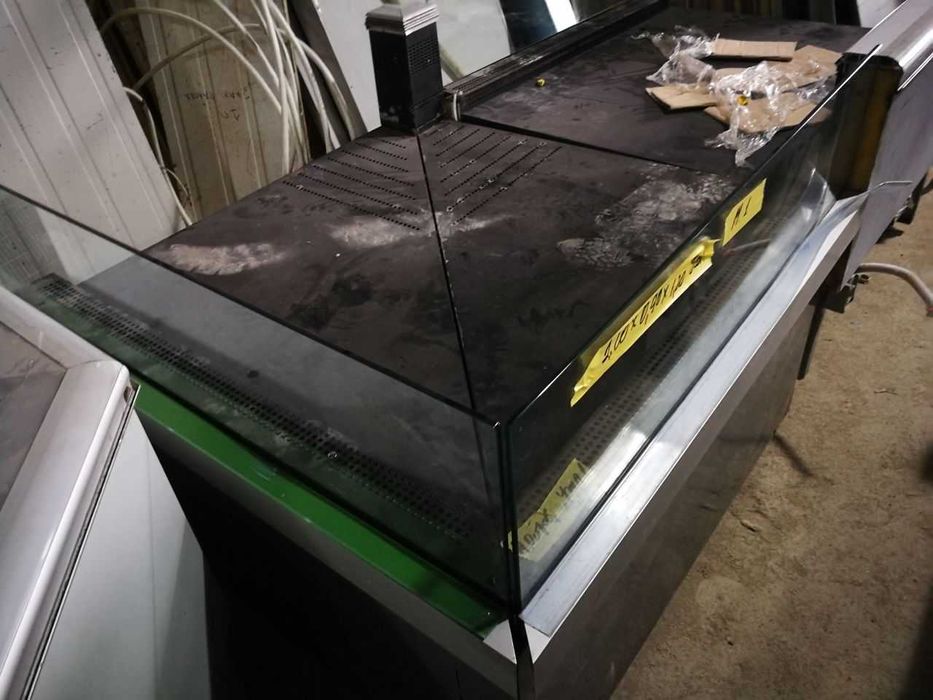 Срочно!Продам Витрины Куб "Айсберг" (угловые) под выносной холод (Б/У)