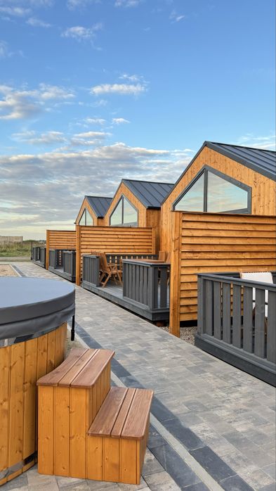 Nadmorskie Chatki Gąski – domki nad morzem | balia i sauna